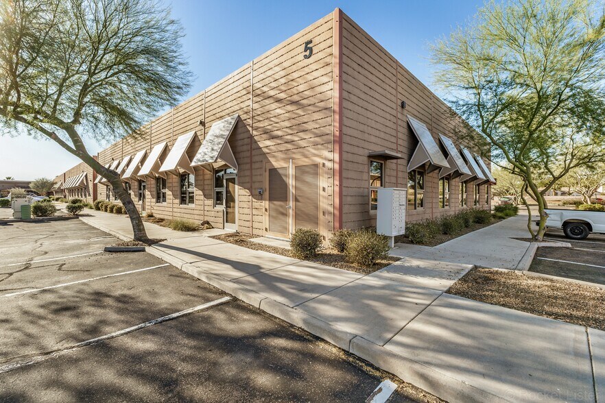 More Photos Of 5425 E Bell Rd, Scottsdale Medical For Lease