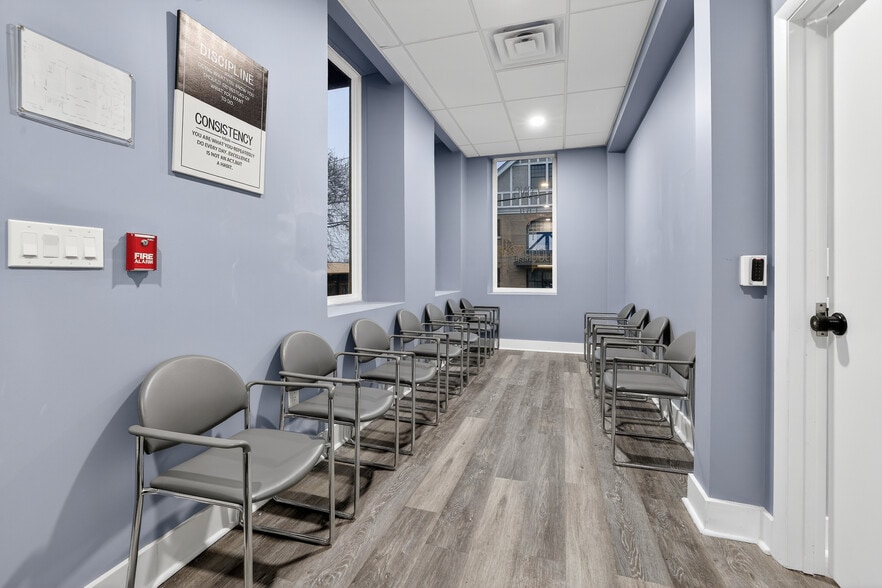 More Photos Of 1501 N Walnut St, Wilmington Office For Sale