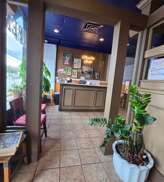 More Photos Of 7311 Little River Tpke, Annandale Storefront For Sale