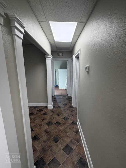 More Photos Of 841 E Main St, Spartanburg Office For Lease