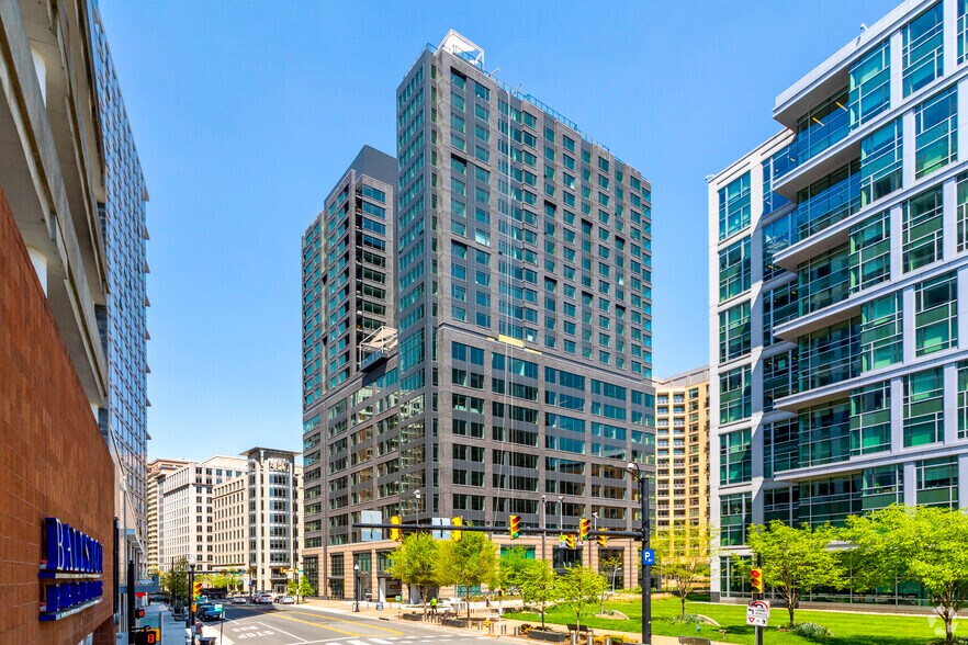 More Photos Of 4040 Wilson Blvd, Arlington Office For Lease