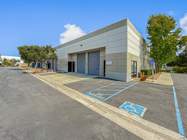 More Photos Of 2364 E Sturgis Rd, Oxnard Warehouse For Sale