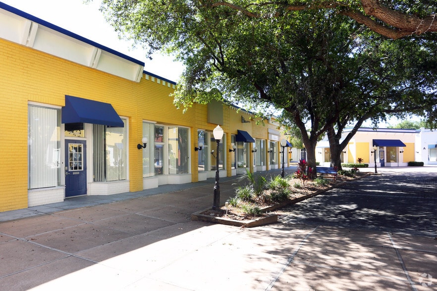 More Photos Of 6798 Crosswinds Dr, Saint Petersburg Unknown For Lease