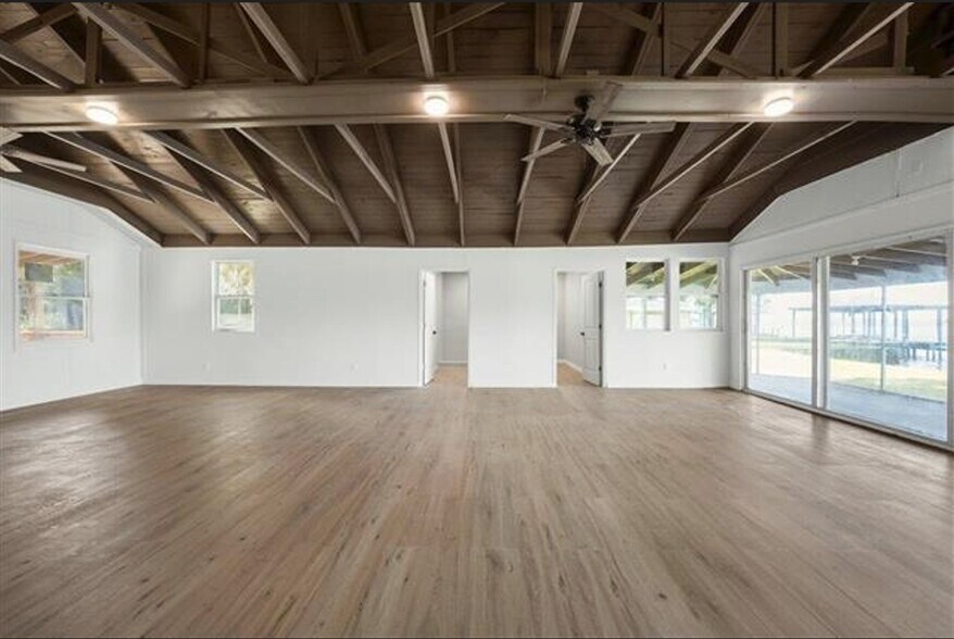 More Photos Of 13555 County Road 13 N, Saint Augustine Specialty For Lease