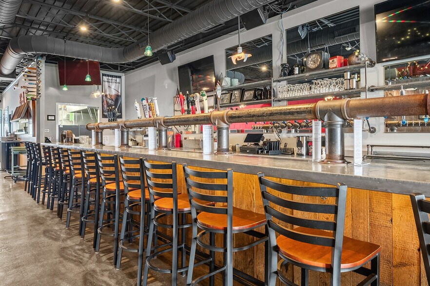 More Photos Of 117 E Allegan St, Otsego General Retail For Sale