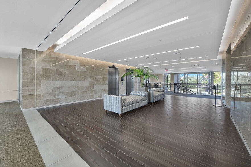 More Photos Of 681 Greens Pky, Houston Office For Lease