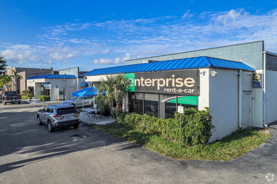More Photos Of 4917 N University Dr, Lauderhill Auto Repair For Lease