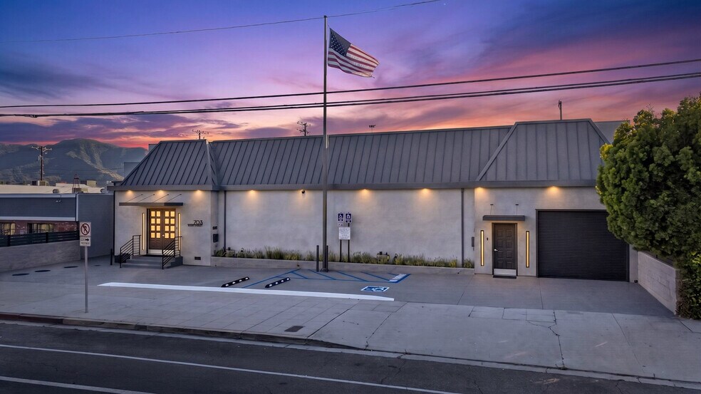 More Photos Of 703 S Main St, Burbank Food Processing For Sale