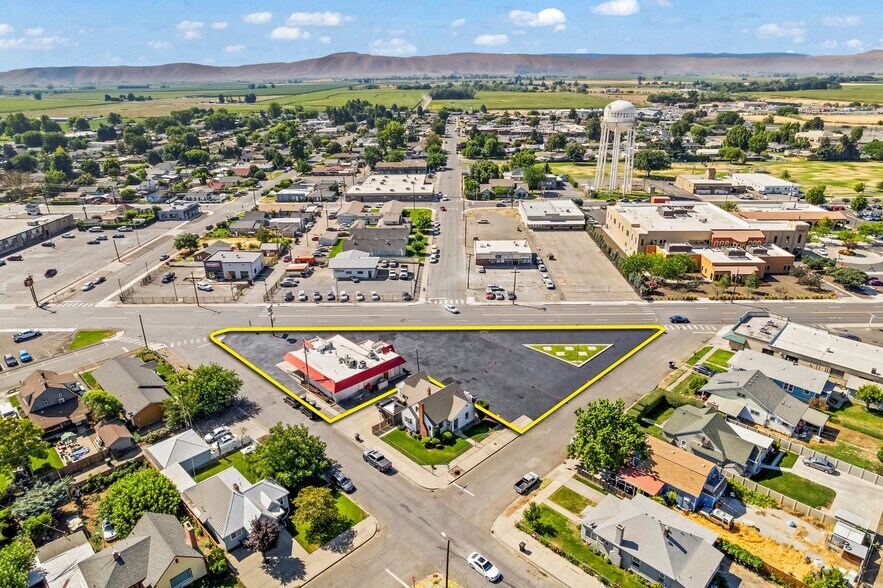 More Photos Of 401 W 1st Ave, Toppenish Freestanding For Sale