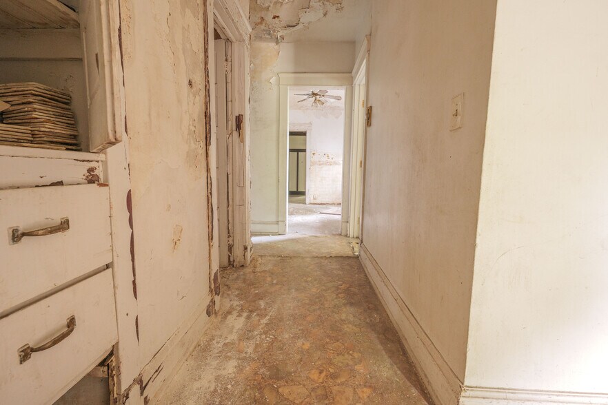 More Photos Of 1780 E 89th St, Cleveland Apartments For Sale