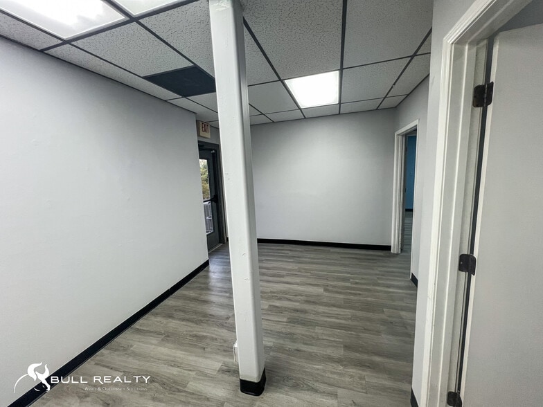 More Photos Of 6667 Vernon Woods Dr, Atlanta Medical For Lease
