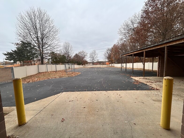 More Photos Of 966 Goodman Rd W, Horn Lake Auto Repair For Sale