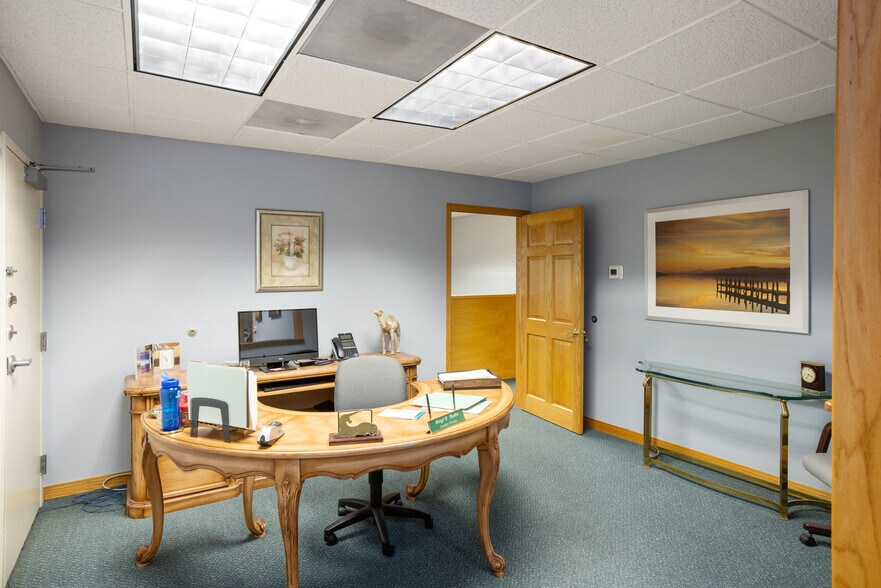 More Photos Of 4550 Kearny Villa Rd, San Diego Office For Sale