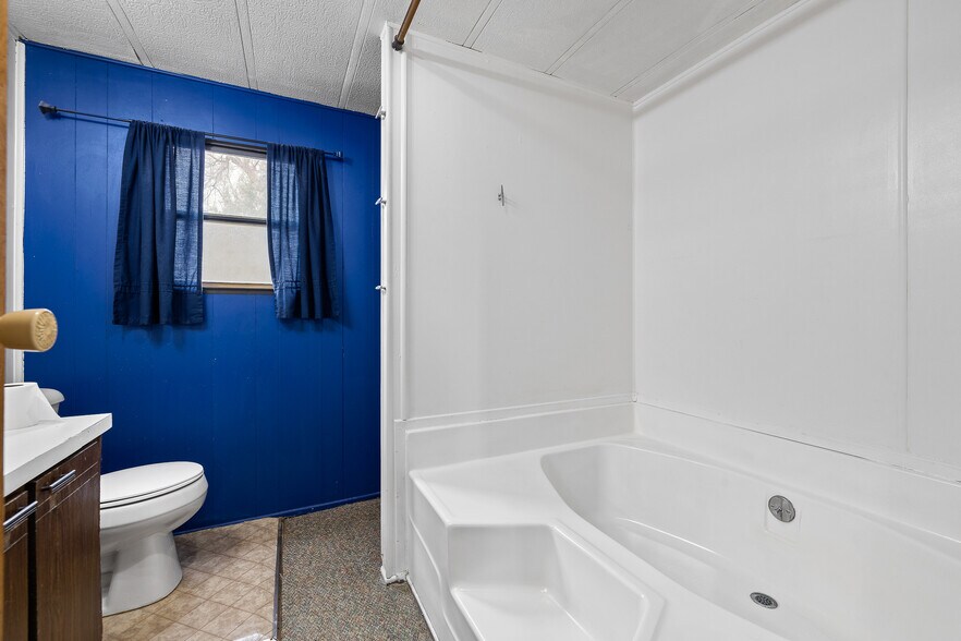 More Photos Of 1010 Maple St, Chadron Manufactured Housing Mobile Home Park For Sale