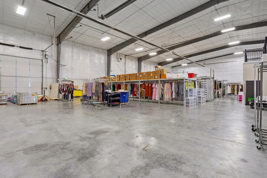 More Photos Of 2536 Old Happy Jack Rd, Cheyenne Flex For Sale