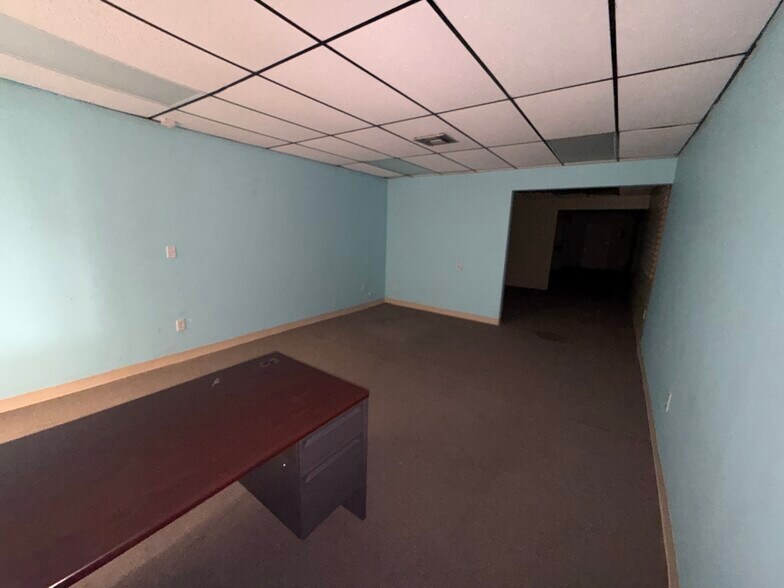 More Photos Of 2695 N University Dr, Sunrise Unknown For Lease