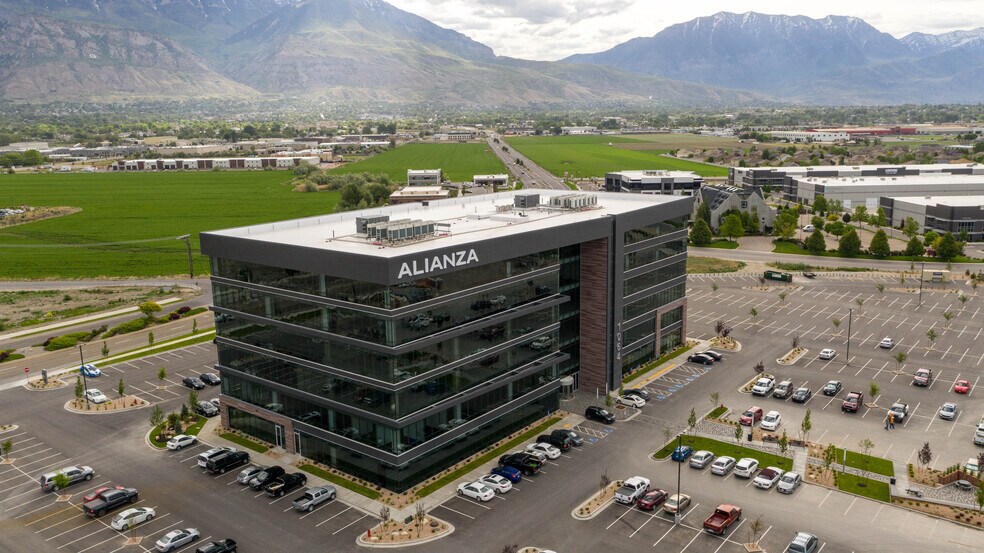 More Photos Of 1064 S North County Blvd, Pleasant Grove Office For Lease