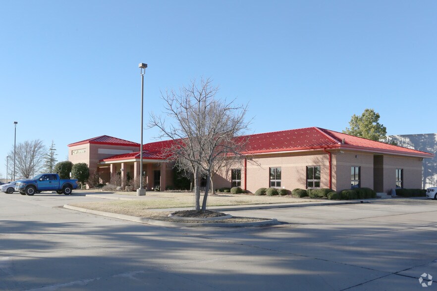 More Photos Of 4101 SE 85th St, Oklahoma City Manufacturing For Lease