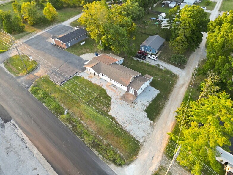 More Photos Of 3741 State Rte 30 Hwy, Lonedell Multifamily For Sale