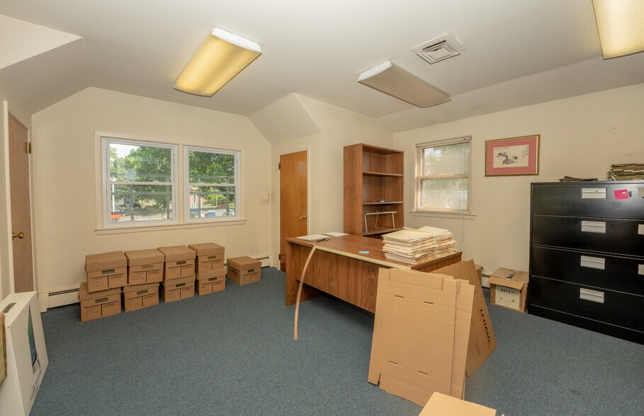 More Photos Of 2429 Vauxhall Rd, Union Township Office Residential For Sale