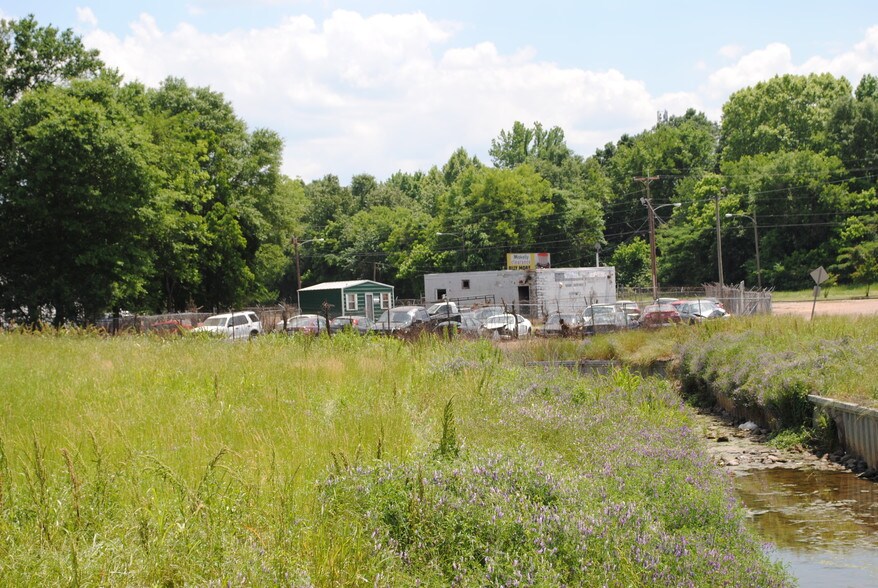 More Photos Of 2600 Medgar Evers Blvd, Jackson Auto Repair For Sale