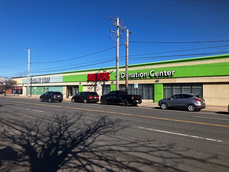More Photos Of 188-208 Hempstead Tpke, West Hempstead General Retail For Lease