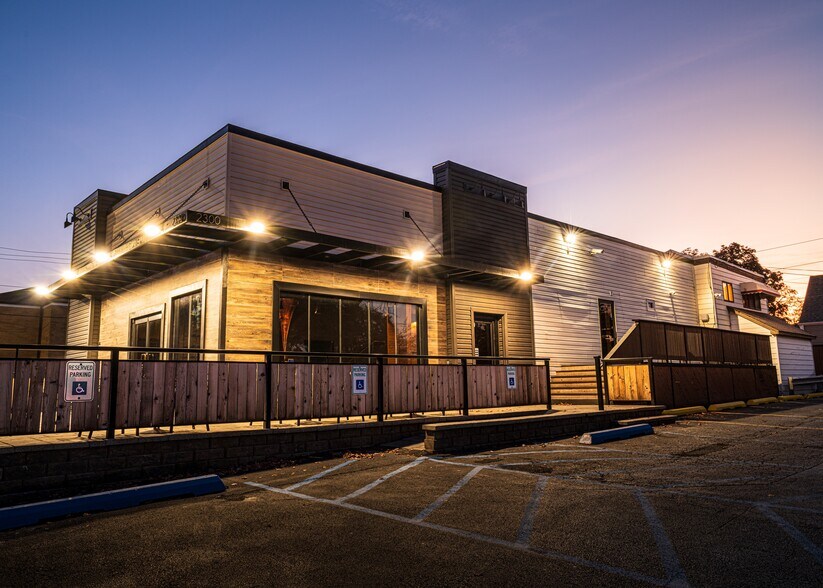 More Photos Of 2300 River Rd, River Grove Freestanding For Sale