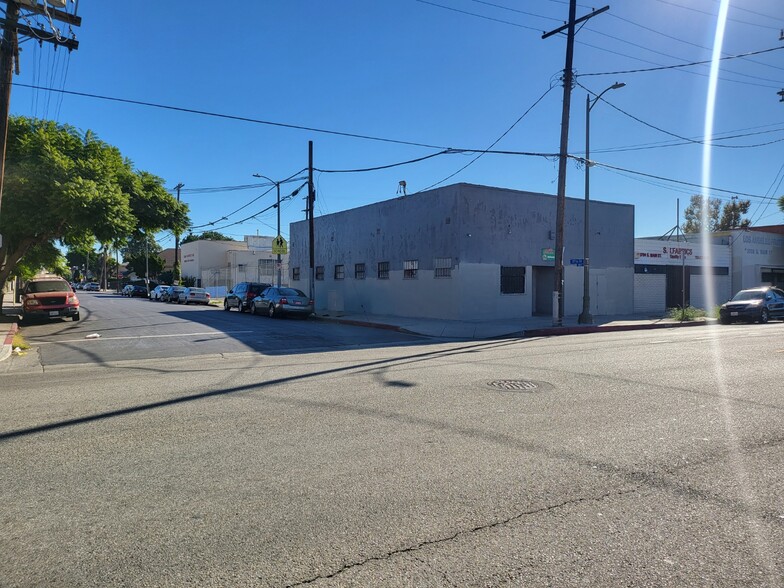 More Photos Of 3700 S Main St, Los Angeles General Retail For Lease