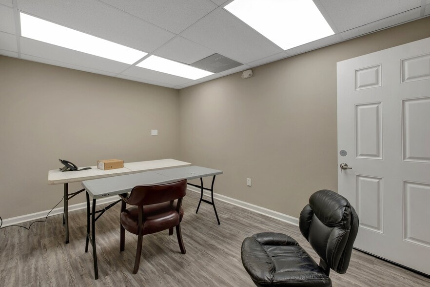 More Photos Of 1754-1762 Thomasville Rd, Tallahassee Office For Lease