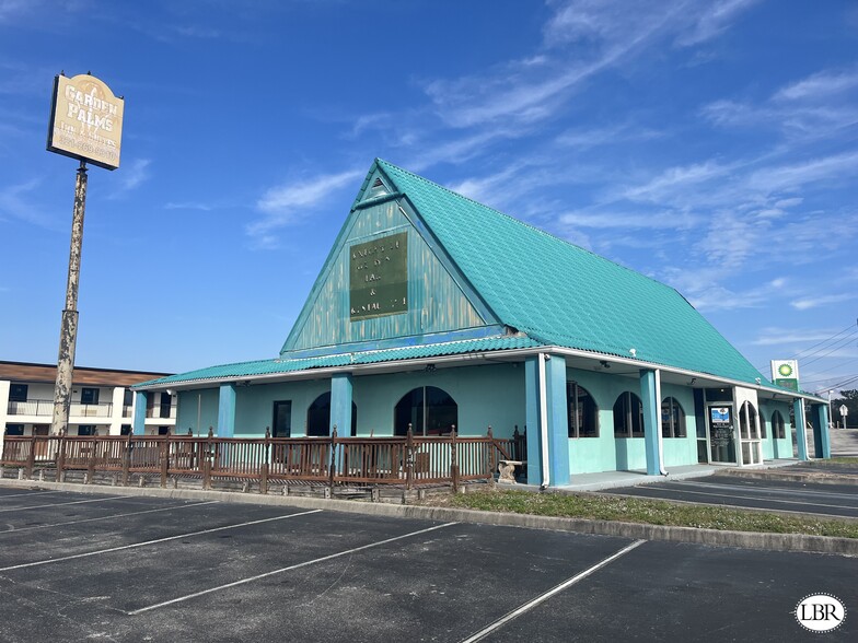 Primary Photo Of 3490 Garden St, Titusville Restaurant For Lease