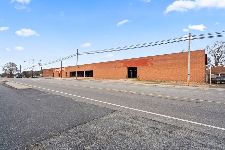 More Photos Of 1906 N Main St, Kannapolis Industrial For Sale