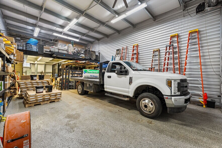 More Photos Of 9341 Commerce Center St, Highlands Ranch Warehouse For Sale