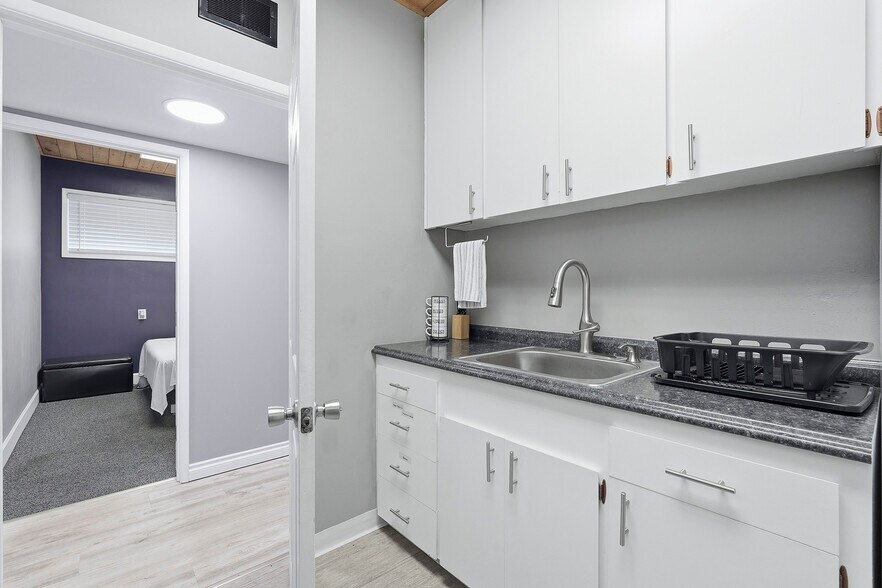 More Photos Of 12720 SW Pacific Hwy, Tigard General Retail For Sale