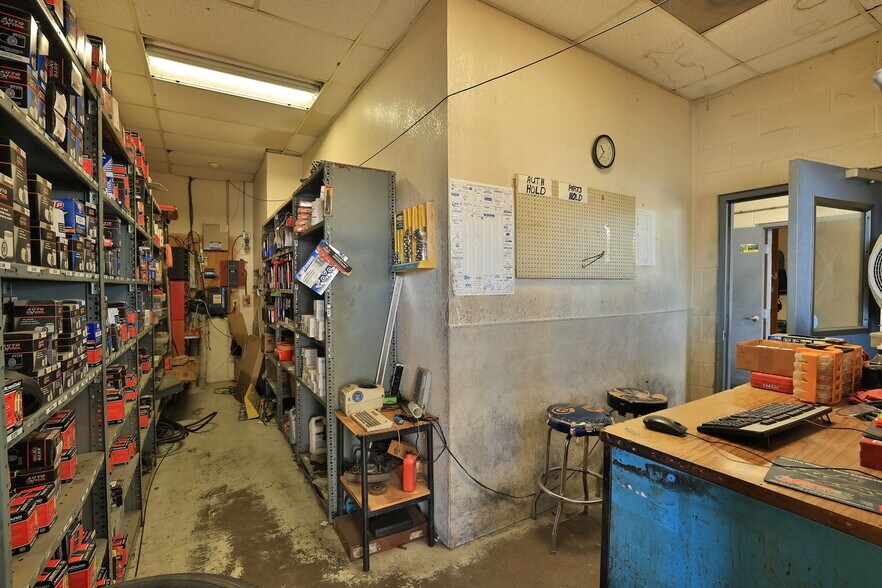 More Photos Of 2650 W I-20, Grand Prairie Unknown For Lease