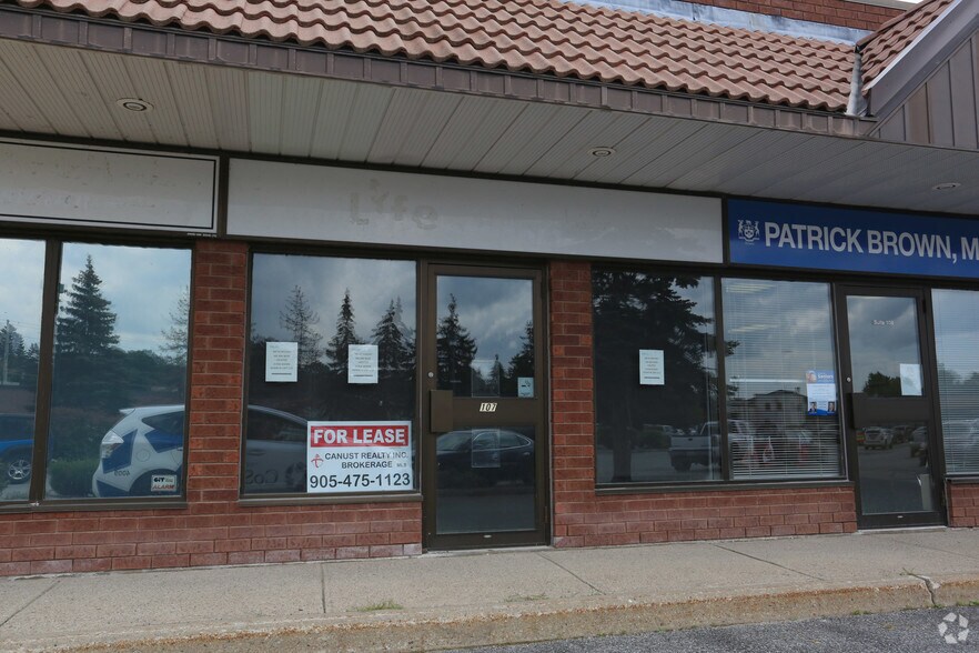 More Photos Of 210 Memorial Ave, Orillia General Retail For Sale