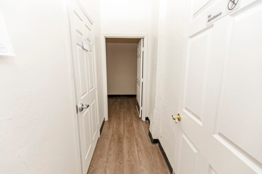 More Photos Of 333 W 18th St, Merced Office For Sale