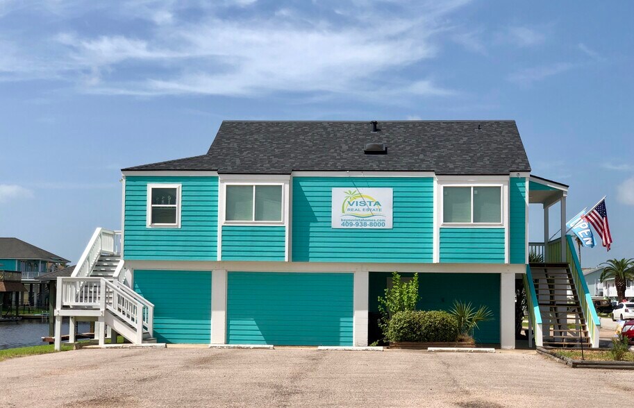 More Photos Of 926 Bonita St, Bayou Vista Office For Sale