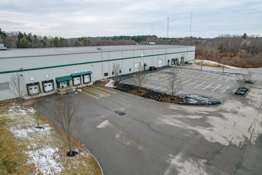 More Photos Of 765 Warren Ave, Portland Warehouse For Lease