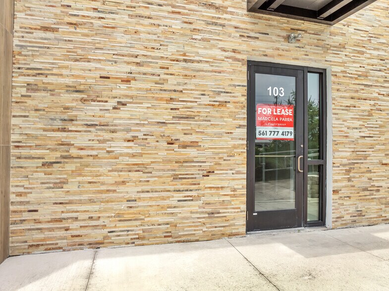 More Photos Of 3370 Rouse Rd, Orlando Storefront For Sale