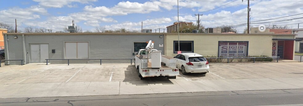 More Photos Of 1202 N Flores St, San Antonio Loft Creative Space For Sale