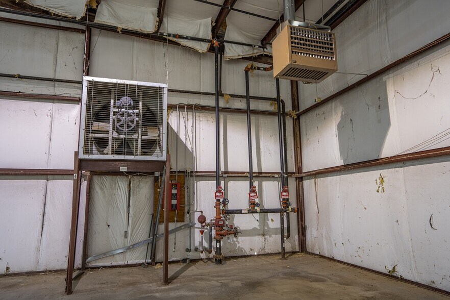 More Photos Of East of Balmorhea, TX, Exit 209, I-10 and Hwy 17, Balmorhea Distribution For Sale