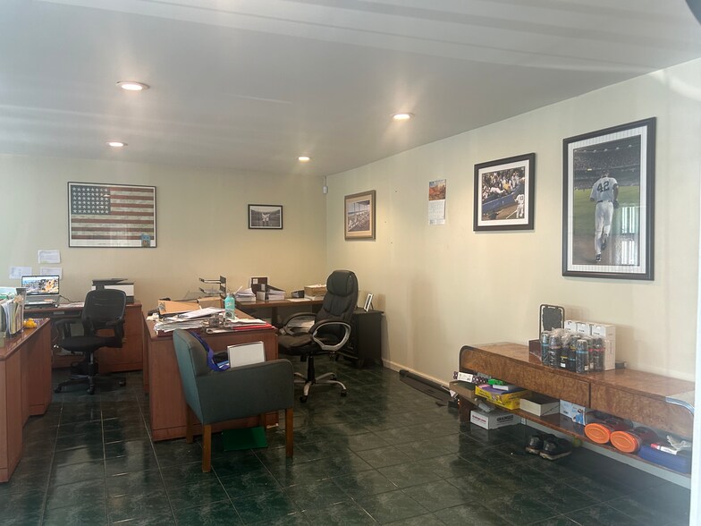 More Photos Of 1744 Julia Goldbach Ave, Ronkonkoma Manufacturing For Sale