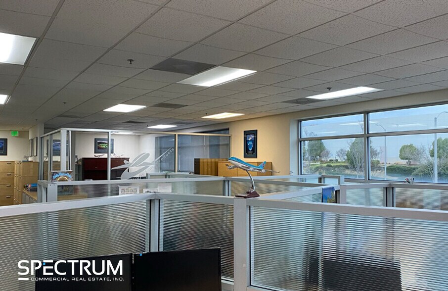 More Photos Of 28732 Witherspoon Pky, Valencia Manufacturing For Lease