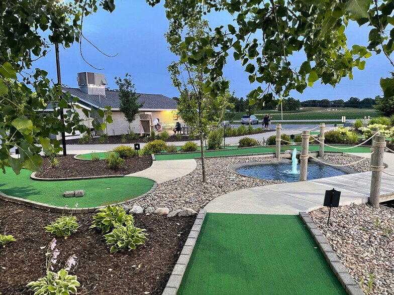 More Photos Of 2630 School Ln, Suamico Restaurant For Sale