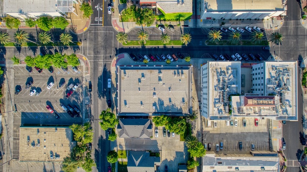 More Photos Of 1727 N St, Merced Office For Sale