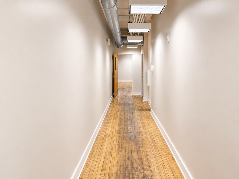 More Photos Of 17 S 2nd St, Grand Haven Loft Creative Space For Sale
