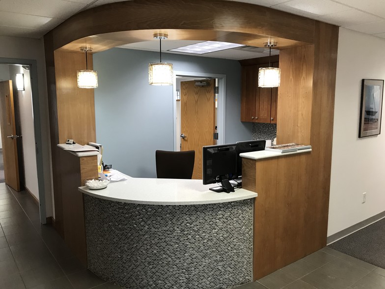 More Photos Of 1473 Erie Blvd, Schenectady Medical For Lease