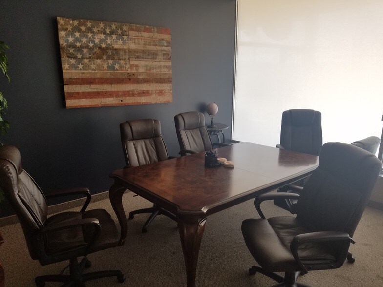 More Photos Of 100-140 Riverview Ctr, Middletown Office For Lease