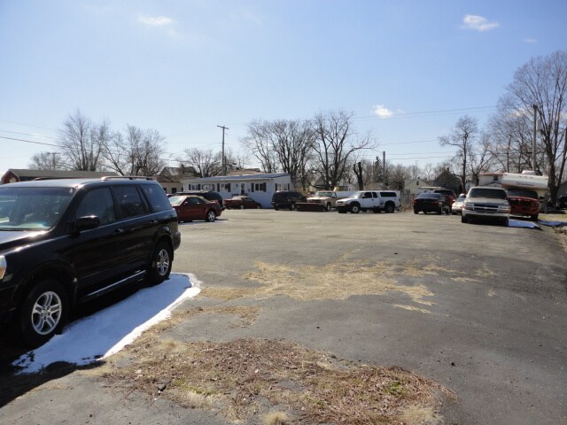 More Photos Of 2821 S Madison St, Muncie General Retail For Lease