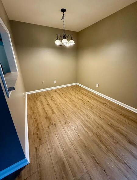 More Photos Of 610-620 Breckenridge Ln, Louisville Apartments For Sale